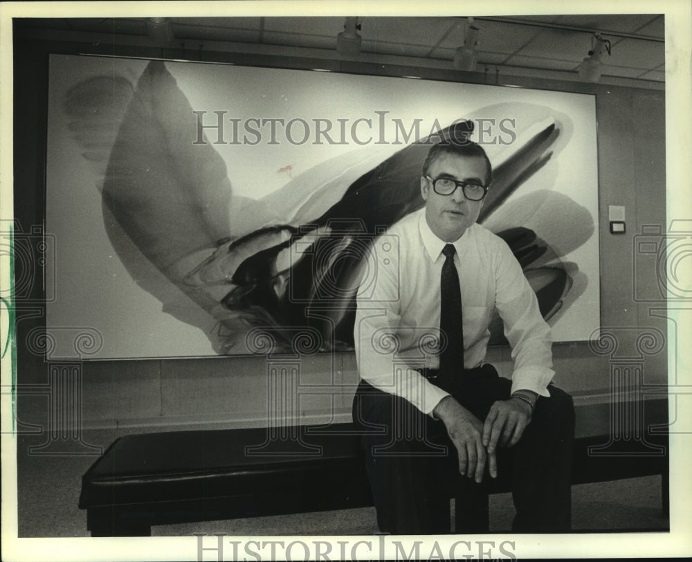 1992 George Tomko curator at Rahr-West Museum, Wisconsin - Historic Images