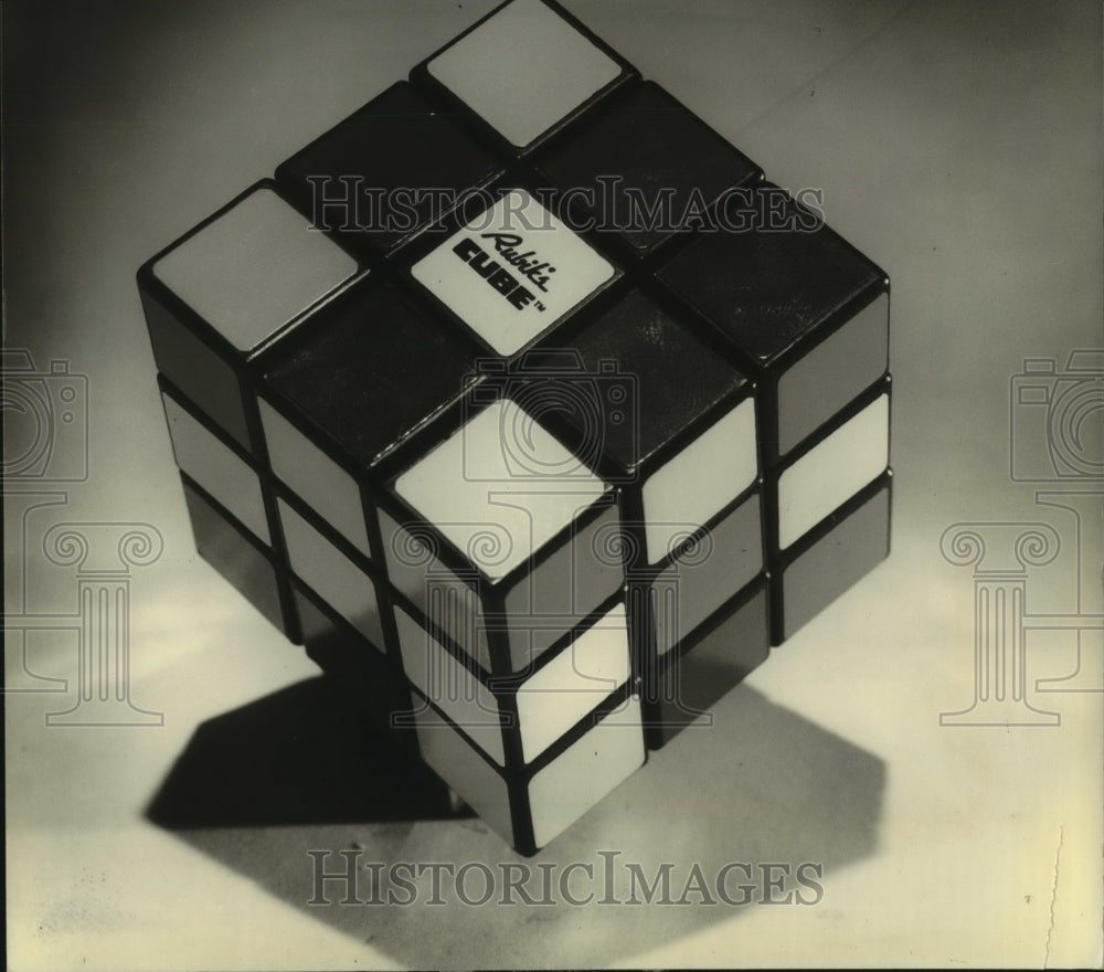 1981 Press Photo Rubik's Cube, a toy puzzle game with quintillion solutions! - Historic Images