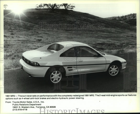 1990 Toyota's redesigned MR2 mid-engine sports car - Historic Images