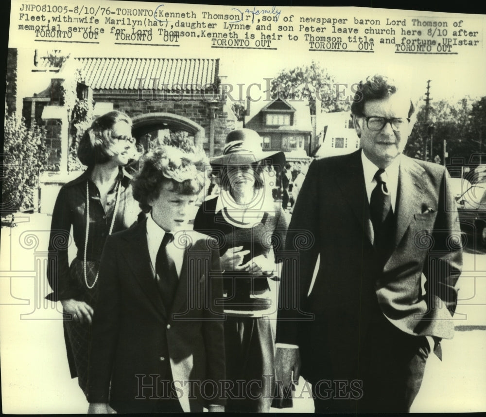 1976 Press Photo Kenneth Thomson &amp; family leave Toronto service for Lord Thomson - Historic Images