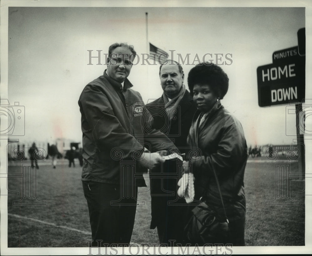 Press Photo Rosetta Taylor, John Thome, John Morland University of WI-Milwaukee - Historic Images