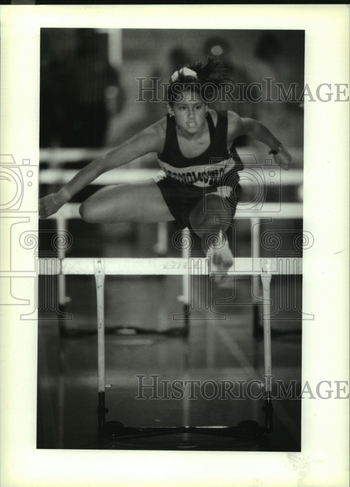 1994 Press Photo Amy Kotz wins the 50 yard hurdles for Oconomowoc High School - Historic Images