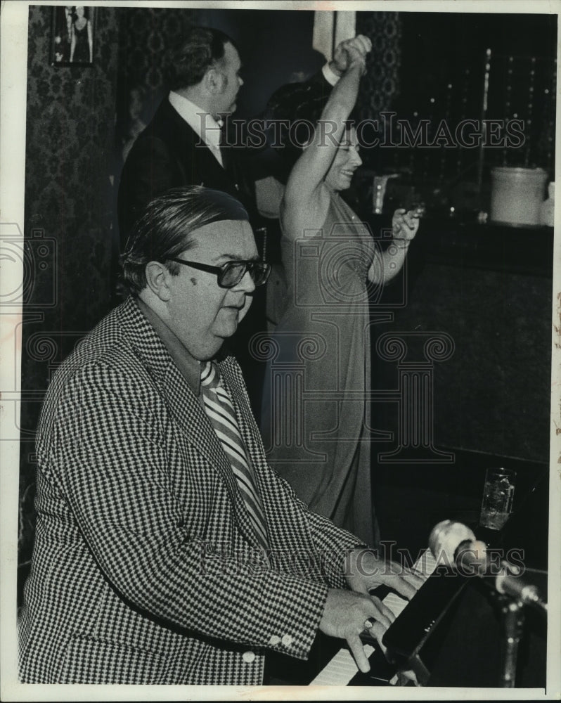 1975 Press Photo Pianist Marvin Teske at Milwaukee's Center Stage - mjc12956- Historic Images