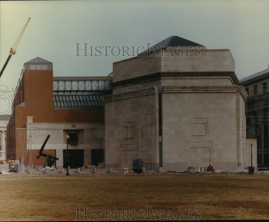 1993, U.S. Holocaust Memorial Museum's Eisenhower Plaza - mjc13070 - Historic Images
