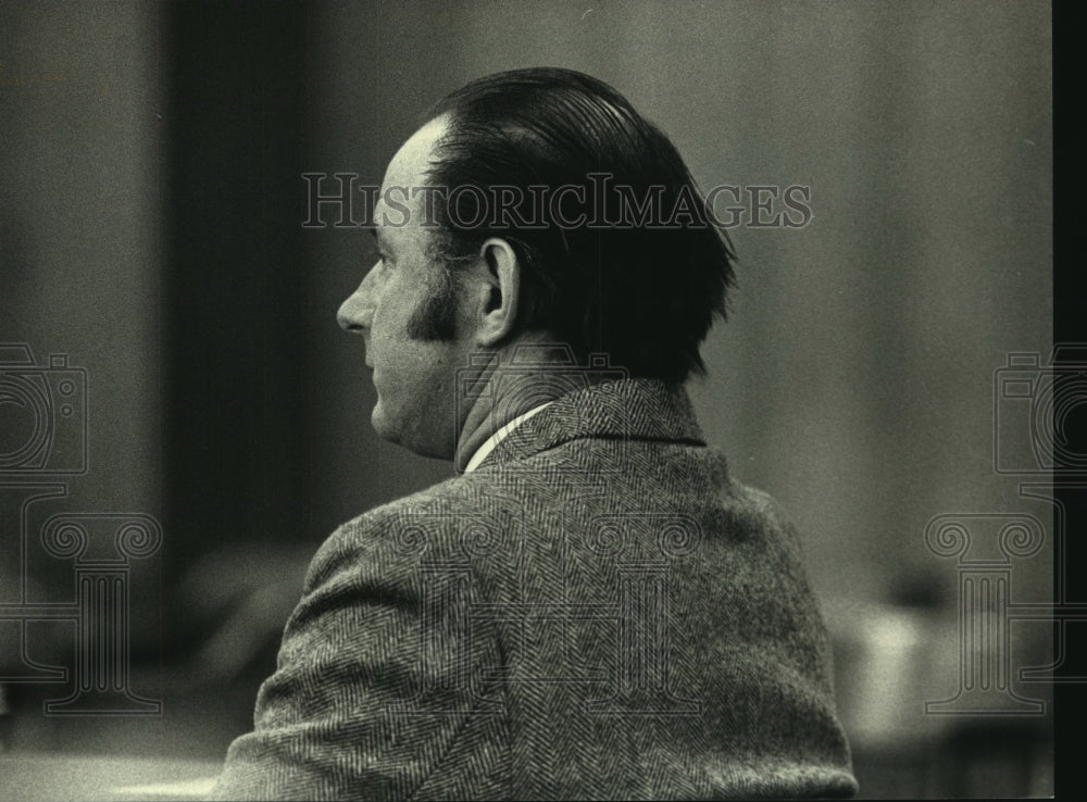 1988, Shoreline owner Anton Matuszchzak in court trial - mjc13122 - Historic Images