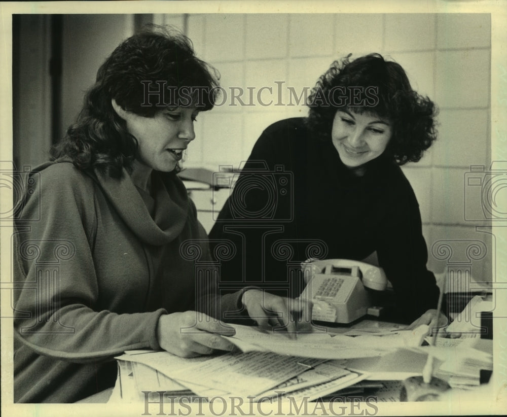 1985 Press Photo Career counselors Judie Hersstand and Paula Simon - mjc13126 - Historic Images