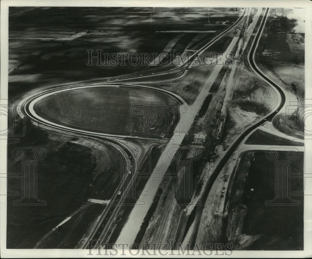 1958, Highway 41 in Racine, Wisconsin, swings around road work - Historic Images