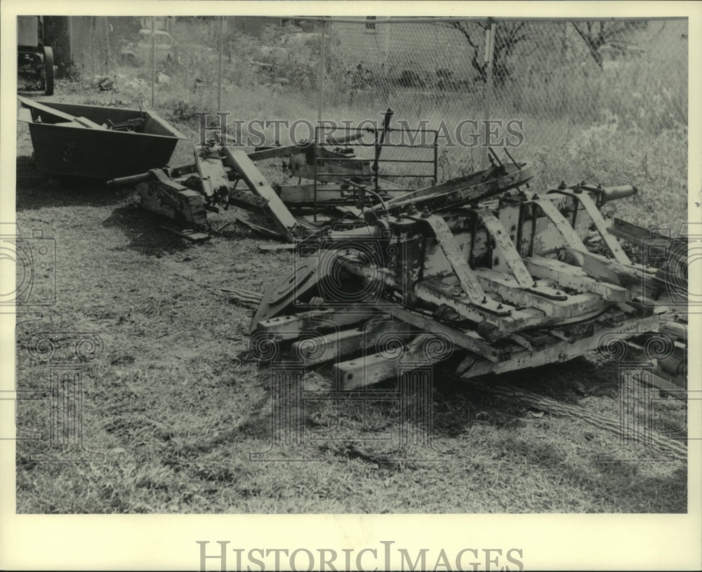 Press Photo Hippo den before restoration - mjc13698 - Historic Images