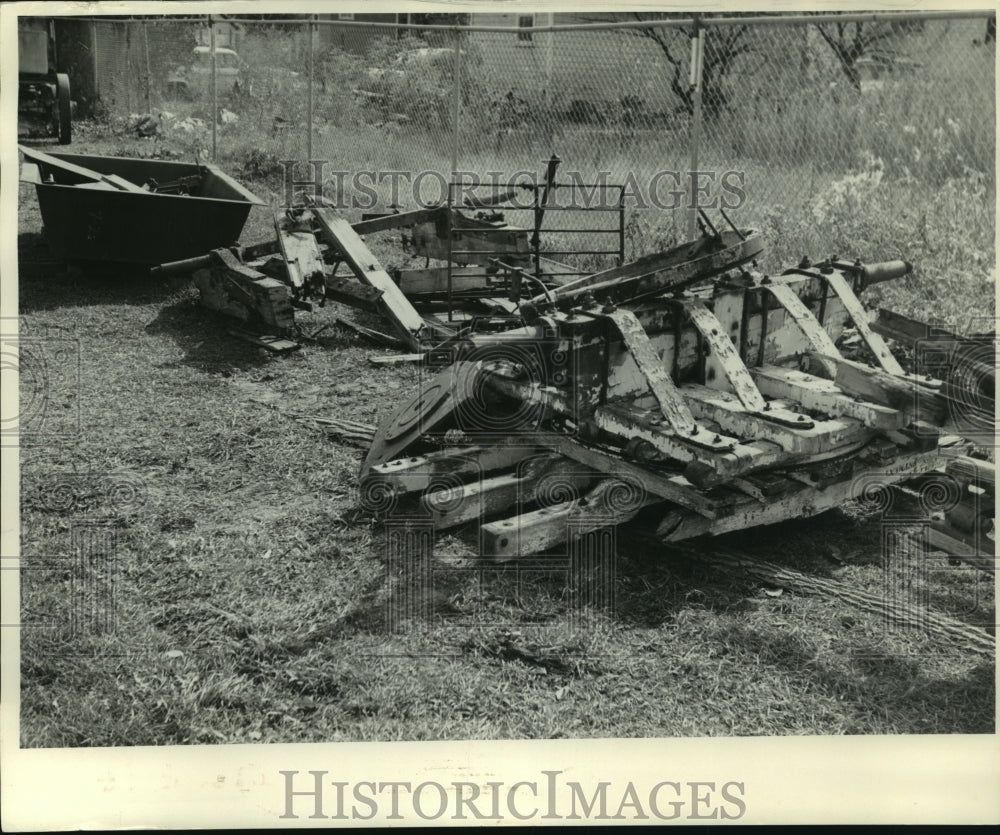 Press Photo Hippo Den before restoration - mjc13699 - Historic Images