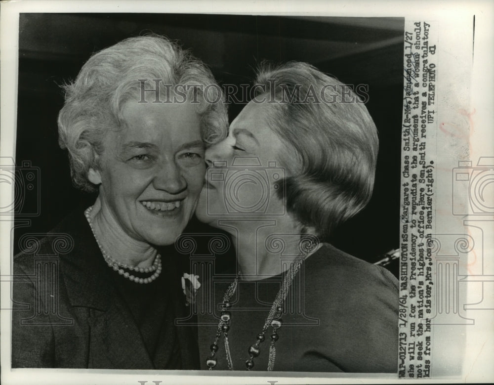 1964 Press Photo Sen. Margaret Chase Smith &amp; her sister, Mrs. Joseph Bernier - Historic Images