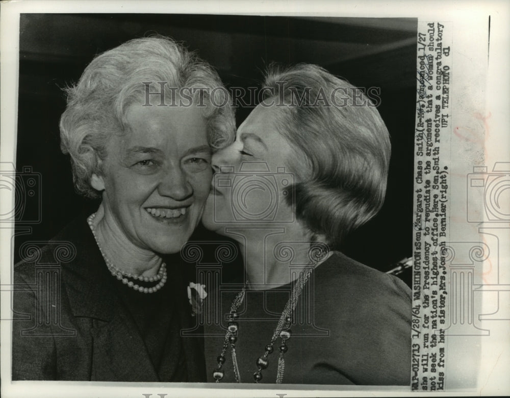 1964 Press Photo Sen. Margaret Chase Smith & her sister, Mrs. Joseph Bernier - Historic Images
