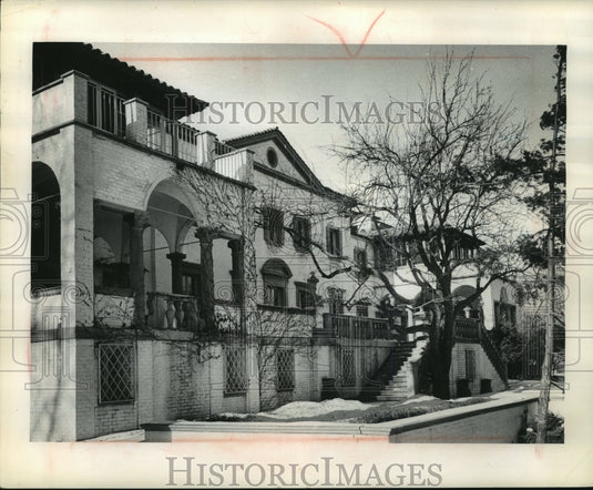 1963, Smith Lloyd Raymond home , Milwaukee, Wisconsin - mjc13728 - Historic Images