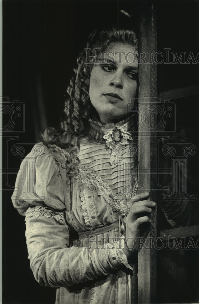 1987 Press Photo Kendra Colton as Johanna in &quot;Sweeney Todd,&quot; Milwaukee - Historic Images