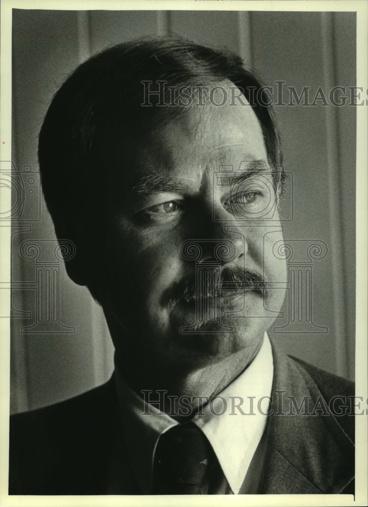1981, Police Sargent Tom Simon, Mequon, Wisconsin - mjc14044 - Historic Images