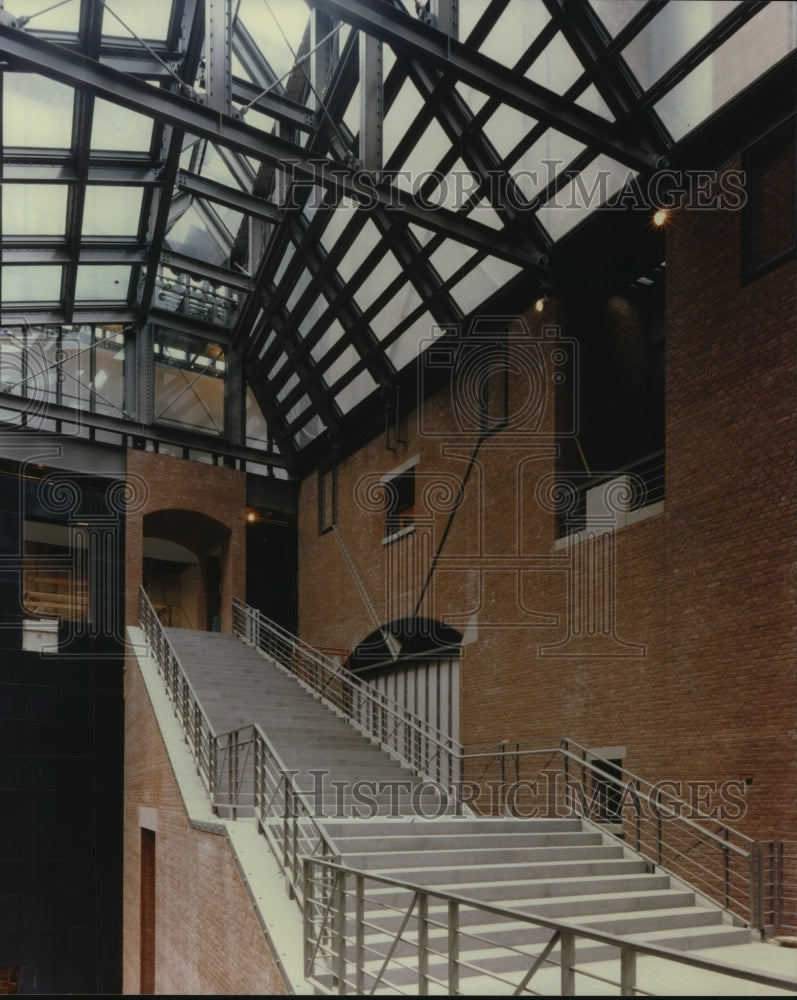 1993 Press Photo The Hall of Witness in United States Holocaust Memorial Museum. - Historic Images