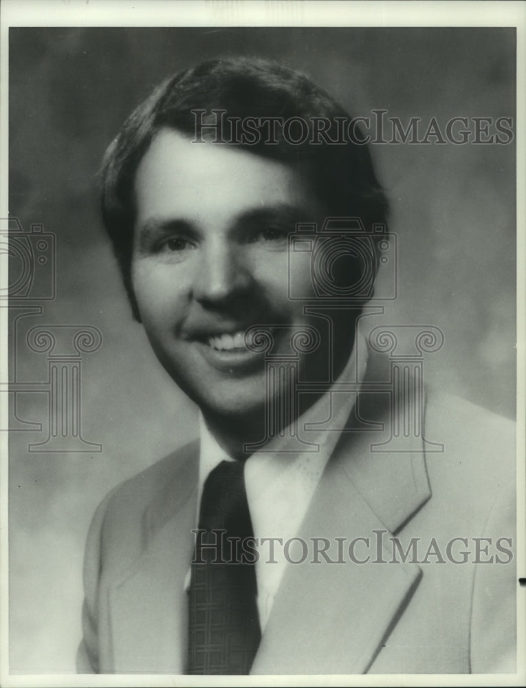 1975 Republican Senator Steve Symms of Idaho - Historic Images
