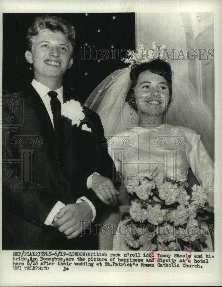 1960, Musician Tommy Steele and Wife Ann Donoghue - mjc14400 - Historic Images