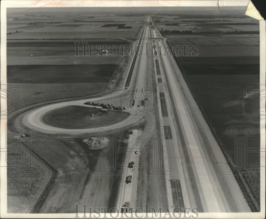 1959, The "superhighway to nowhere" across Illinois farm land, U.S. - Historic Images