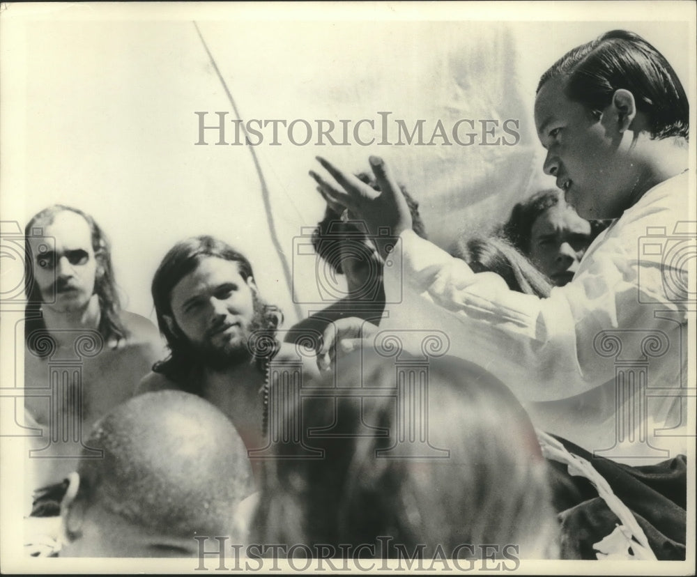 1971, Maharaj Ji, Indian guru, speaks to group, Wall Street Colorado - Historic Images