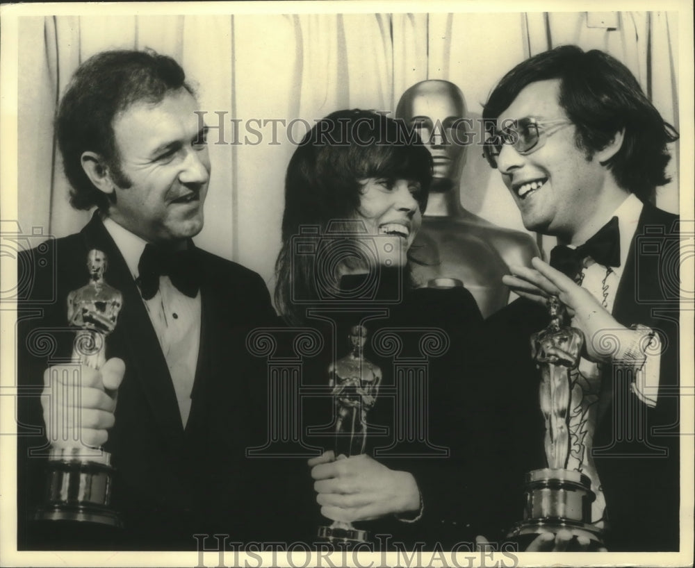 1972 Press Photo Jane Fonda, Gene Hackman &amp; William Friedkin at Academy Awards- Historic Images