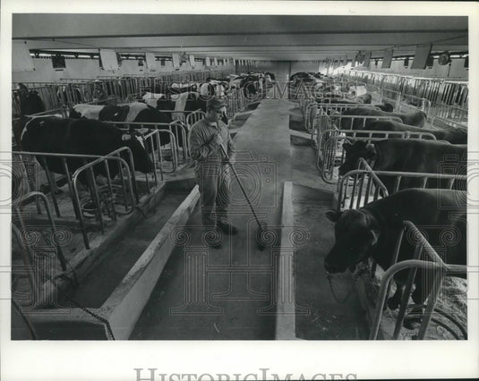 1974 Press Photo University of Wisconsin-Madison's new Animal Science building - Historic Images