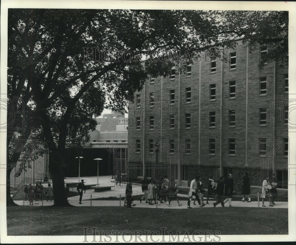 1964 Press Photo New Law Building at University of Wisconsin, Madison - Historic Images