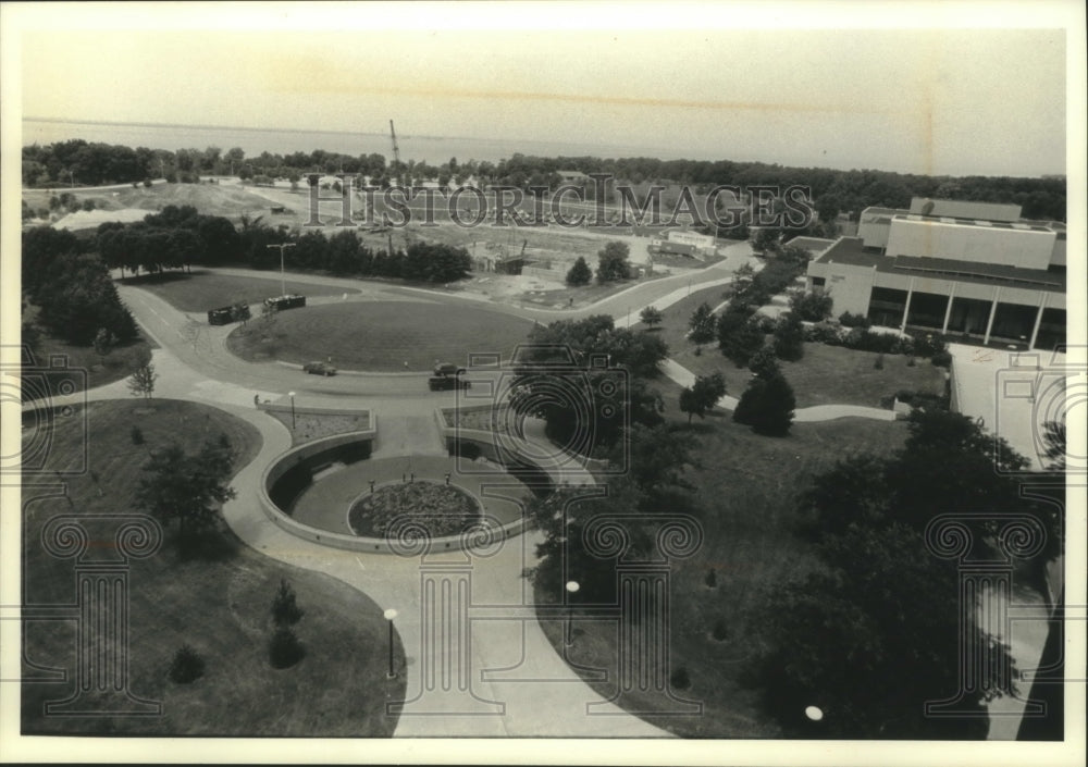 1991 Press Photo An aerial view of the University of Wisconsin-Green Bay - Historic Images