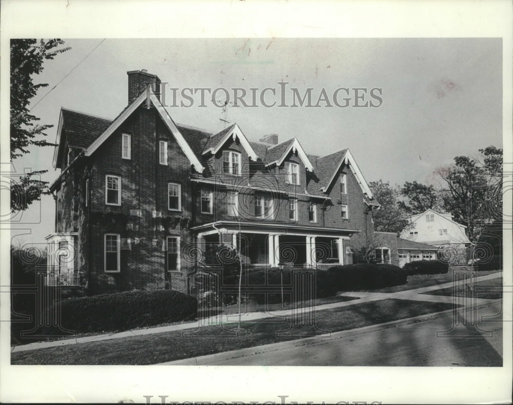 1988 University of Wisconsin at Madison Chancellor's Residence - Historic Images