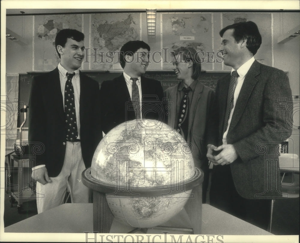 1991, University School of Milwaukee students & teacher enter contest - Historic Images