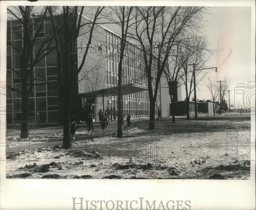 1961 Press Photo University of Wisconsin-Superior&#39;s new science building - Historic Images