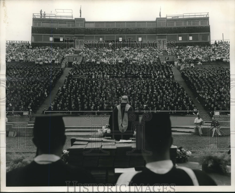 1954 Press Photo University of Madison Wisconsin's 101st Commencement Ceremonies- Historic Images