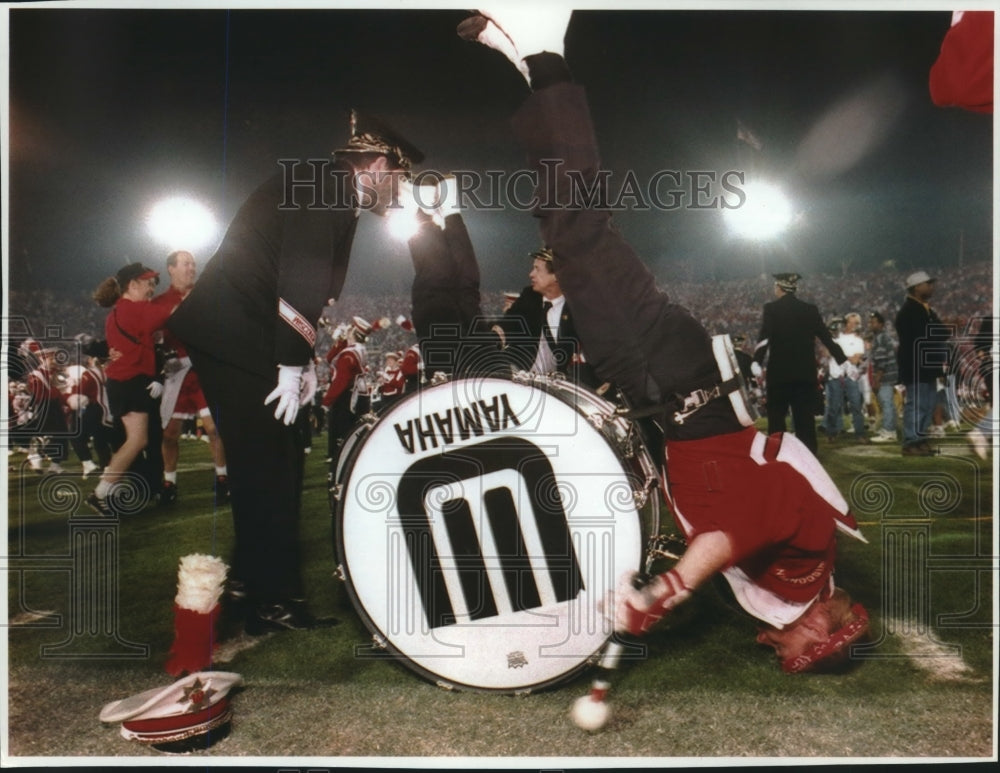 1994 Press Photo University of Wisconsin Band perform in the Rose Bowl - Historic Images