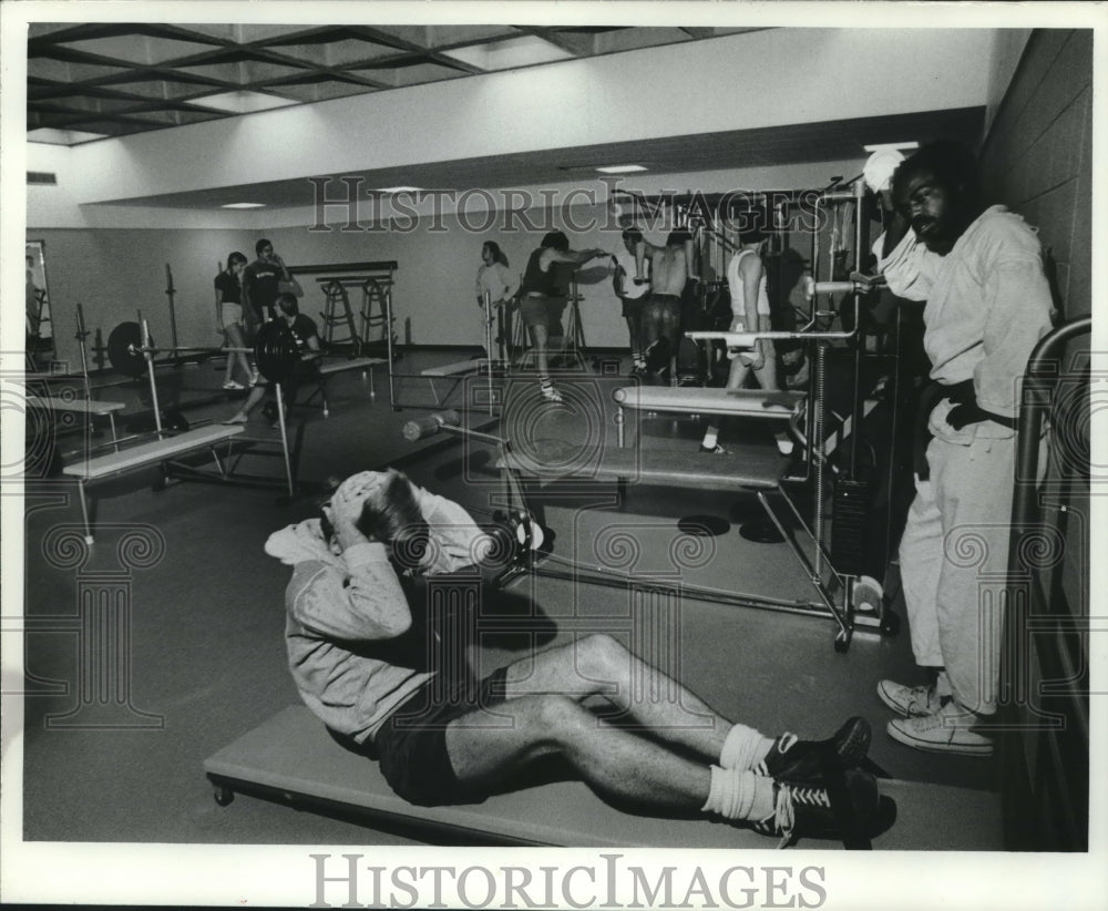 1977 UWM Physical Education &amp; Recreation building weights room - Historic Images