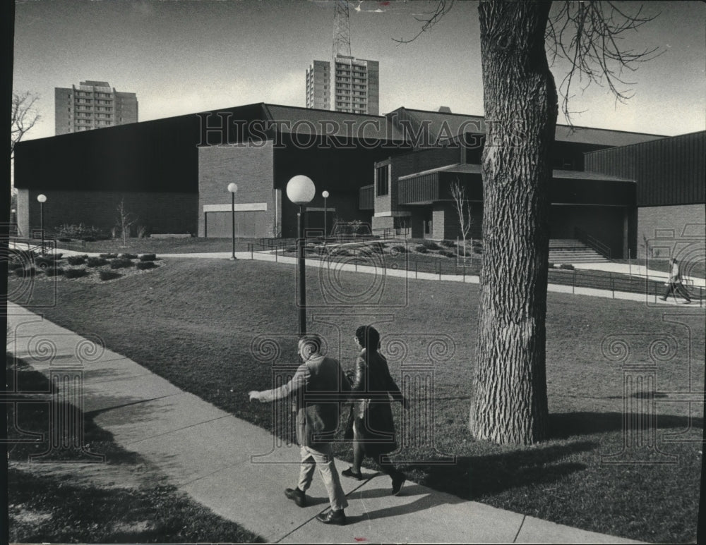 1977, Physical Education and Recreation Building at UW Madison - Historic Images