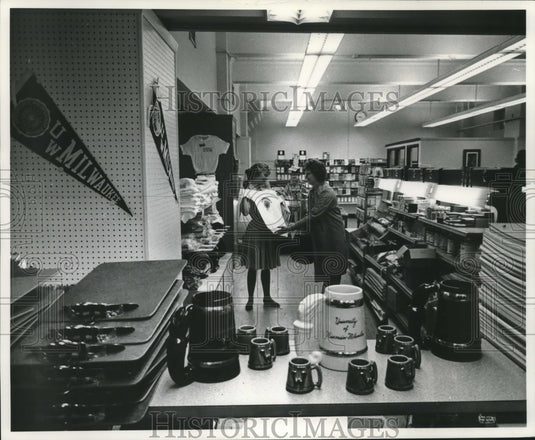 1961, Inside University of Wisconsin-Milwaukee's Student Union - Historic Images