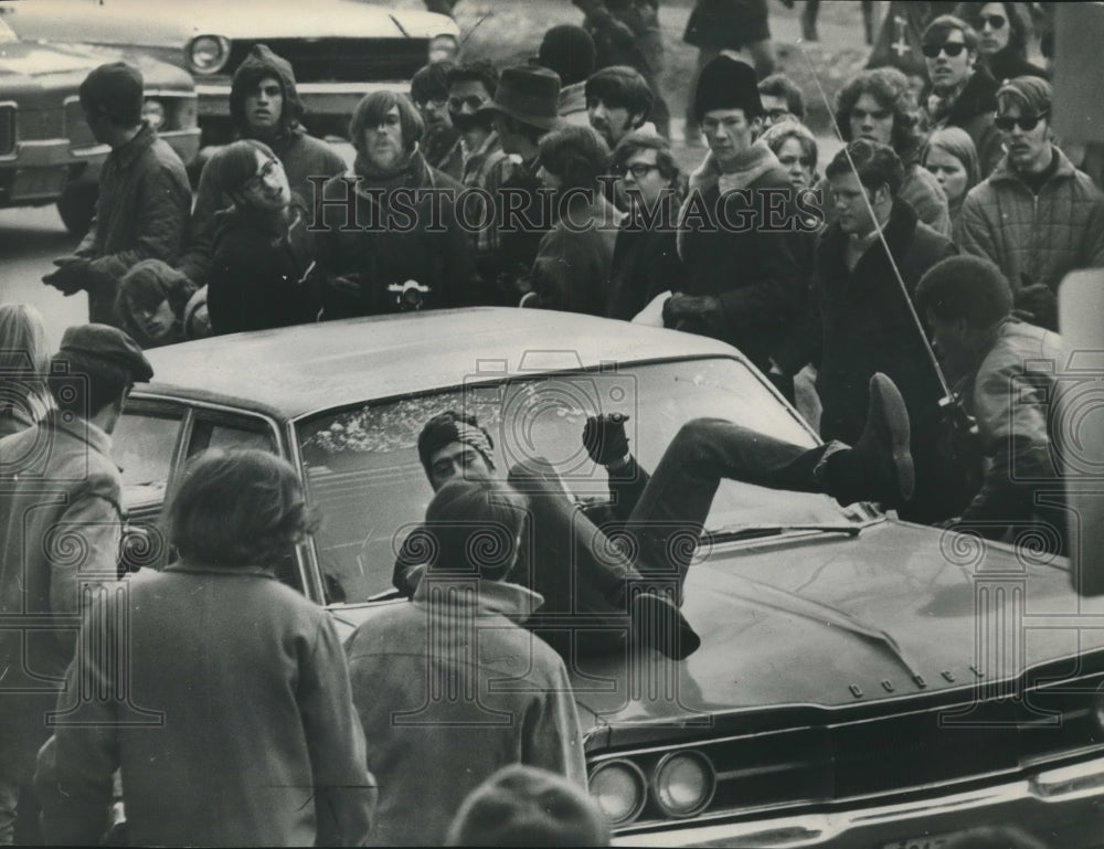 1969, UW-Madison students stop traffic during demonstration - Historic Images