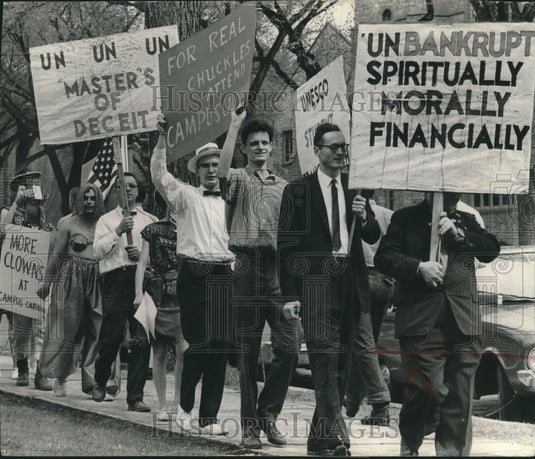 1962, University of Wisconsin - Milwaukee students protesting - Historic Images