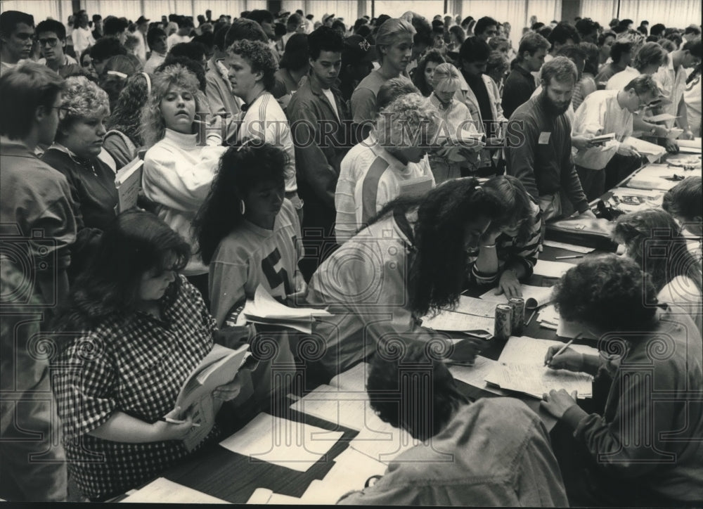 1988, Students crammed in UWM student union building, Wisconsin. - Historic Images