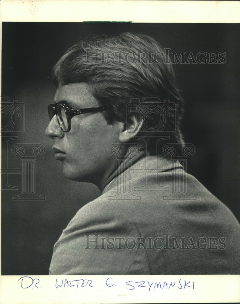 1986, Dr. Walter G. Szymanski charged with 2nd-degree sexual assault - Historic Images