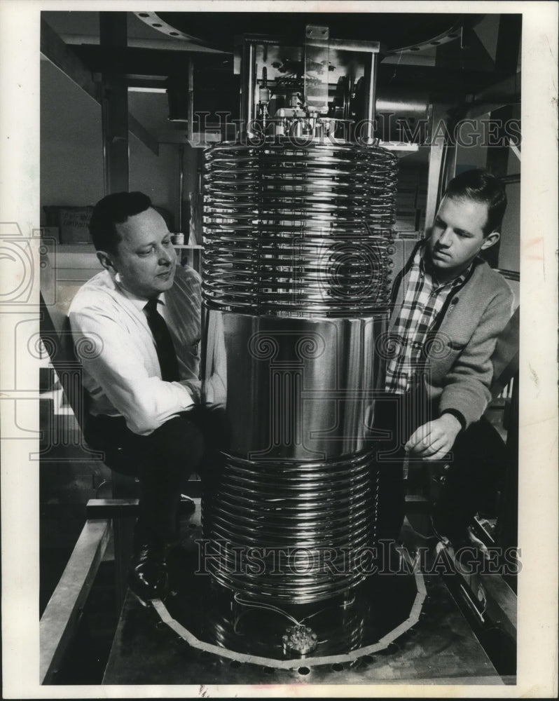 1967 Press Photo Electron accelerator developed at University of Wisconsin - Historic Images