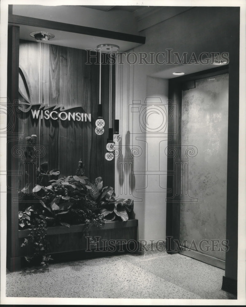 1962 Press Photo Entry to Inn Wisconsin at University of Wisconsin - Madison - Historic Images