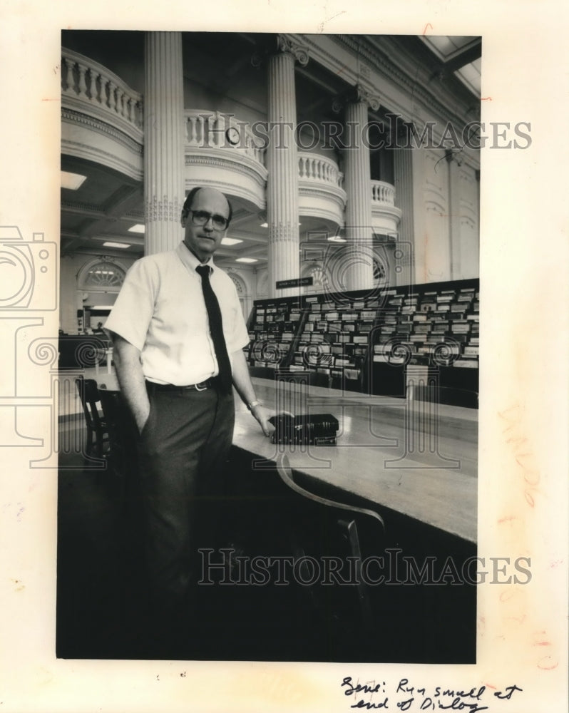 1988 Press Photo John Peters of University of Wisconsin-Madison library - Historic Images