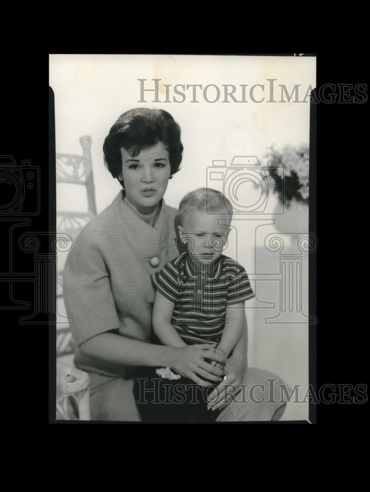 1963 Press Photo Actress Nanette Fabray and son, Jamie Mac Dougall - mjc15637 - Historic Images