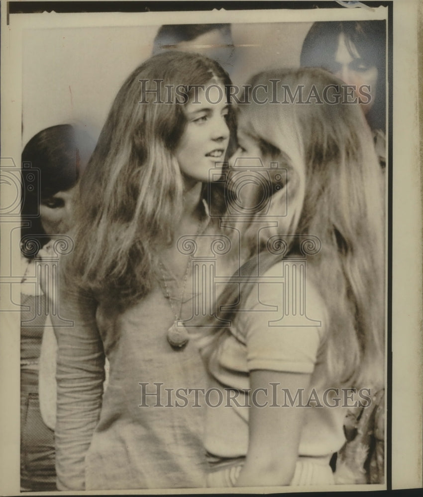 1974 Press Photo Caroline Kennedy leaving a debate in Washington, D.C. - Historic Images
