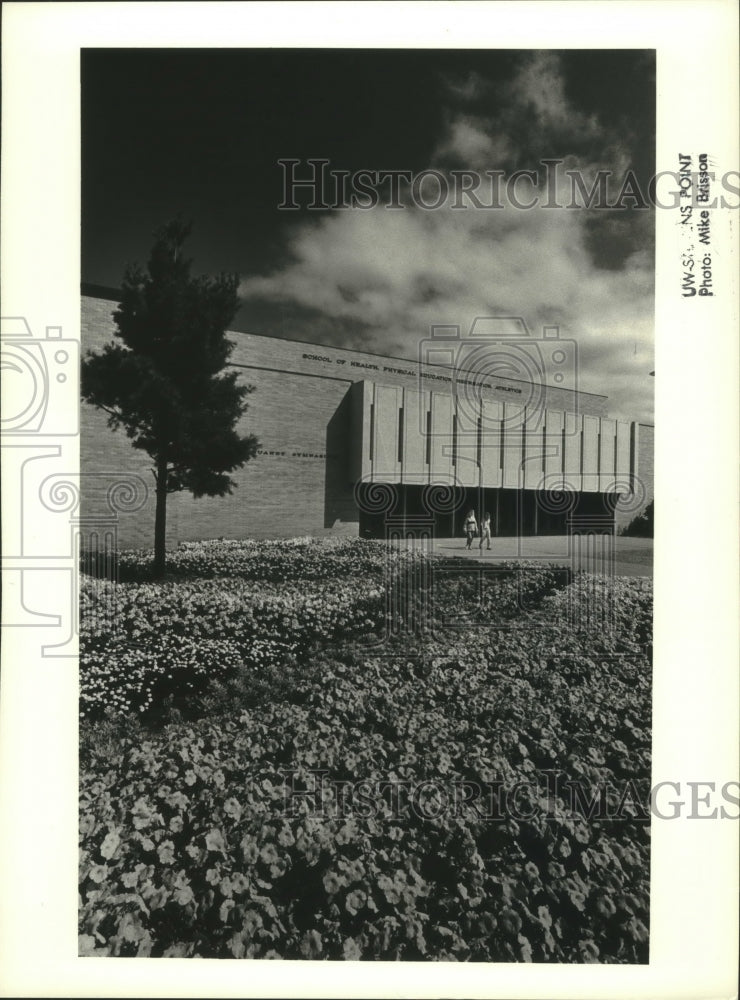 1991 Press Photo UW-Stevens Point School of Health, Physical Education building - Historic Images