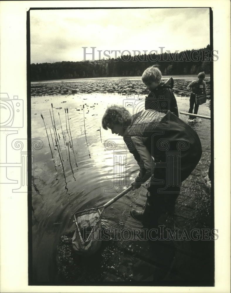 1984 Press Photo Elementary students at University of Wisconsin Stevens Point - Historic Images