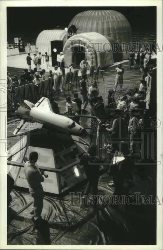 1993 Press Photo University of Wisconsin field house, home to Project Discovery - Historic Images
