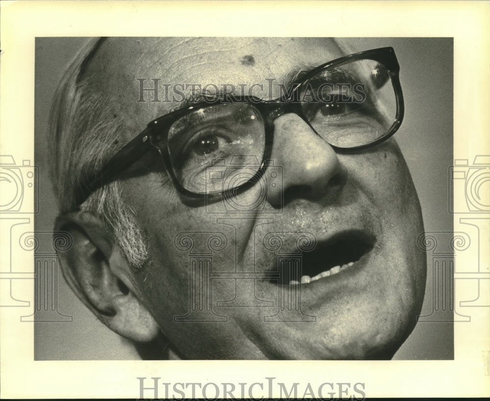 1981 Press Photo Department of Social Services Director, Arthur Silverman - Historic Images