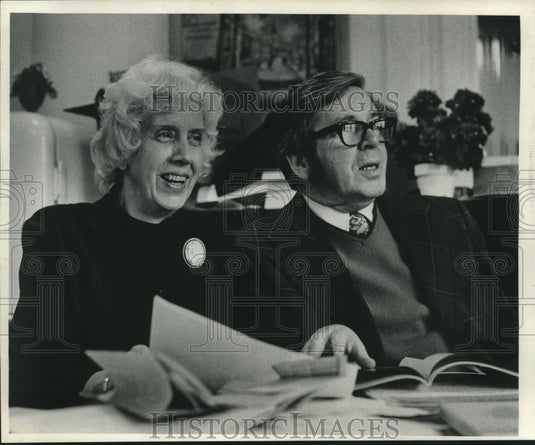 1977 Reverend Carroll & Georgina Simcox, Milwaukee, Wisconsin - Historic Images