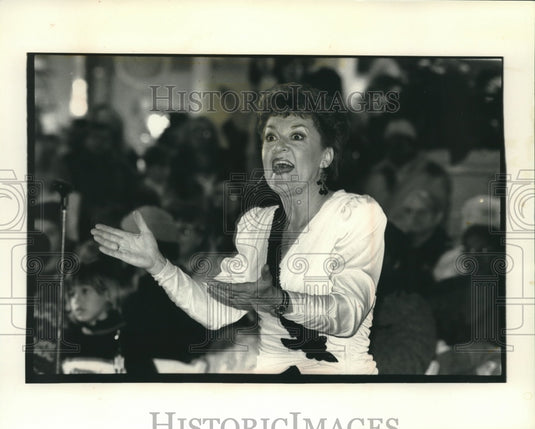 1989 Press Photo Arlene Skwierawski, Milwaukee - mjc15938 - Historic Images